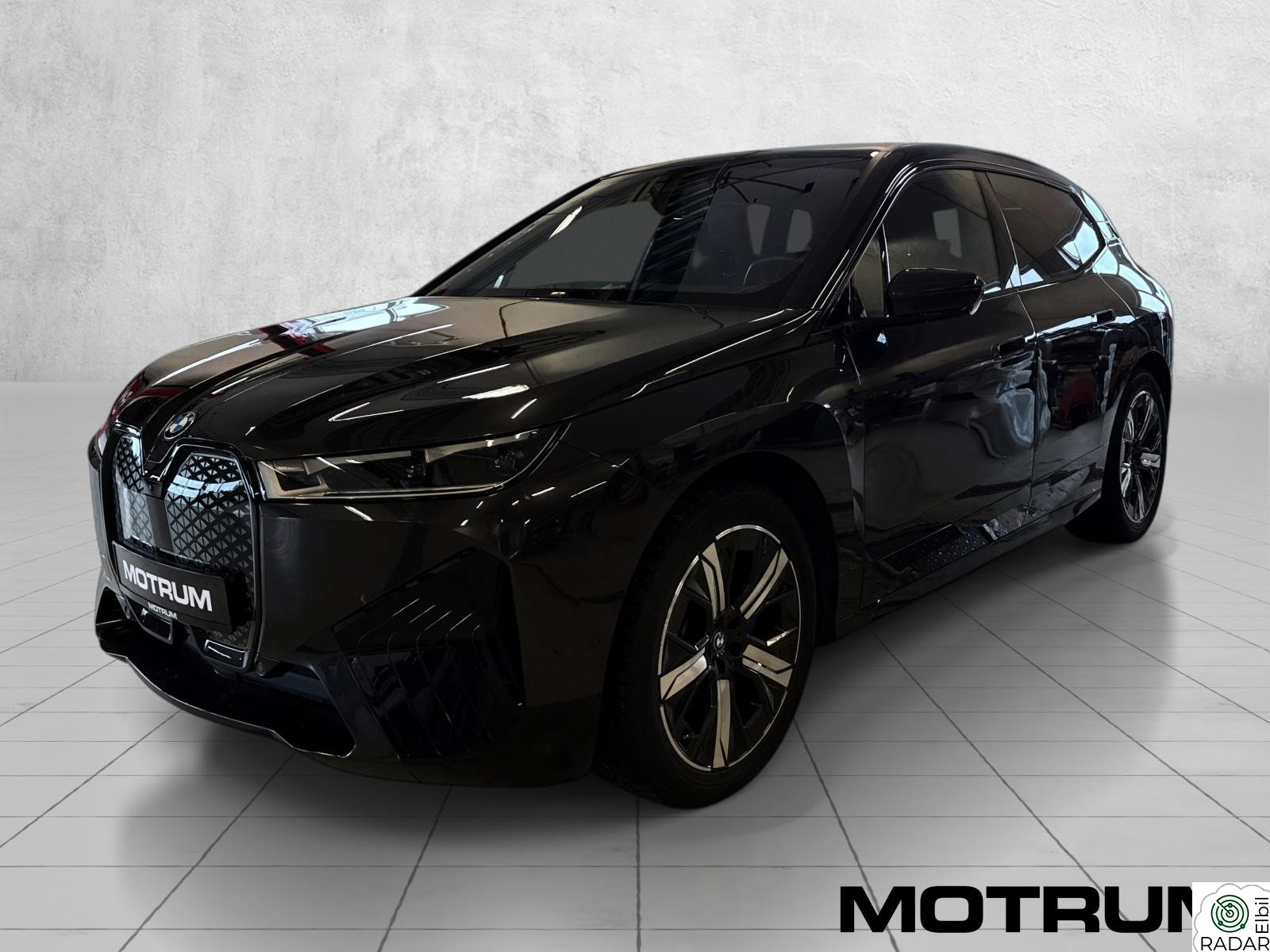 BMW iX xDrive50 50 xDrive 523HK m/ ACC Laser SkyLounge Softclose Krok