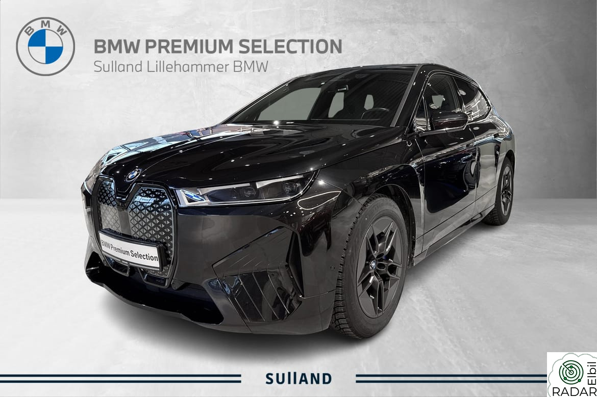 BMW iX xDrive50 Luftfjæring - Bakakselstyring  - Sportspakke