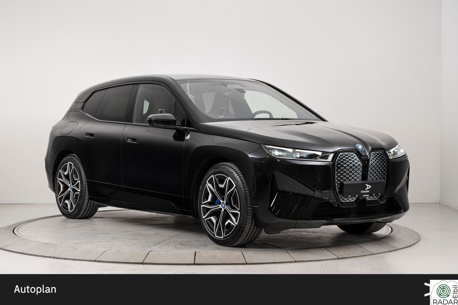 BMW iX xDrive50 xDrive50 Fully Charged B&W/ACC/Krok/360º/Luft/Pano/HUD