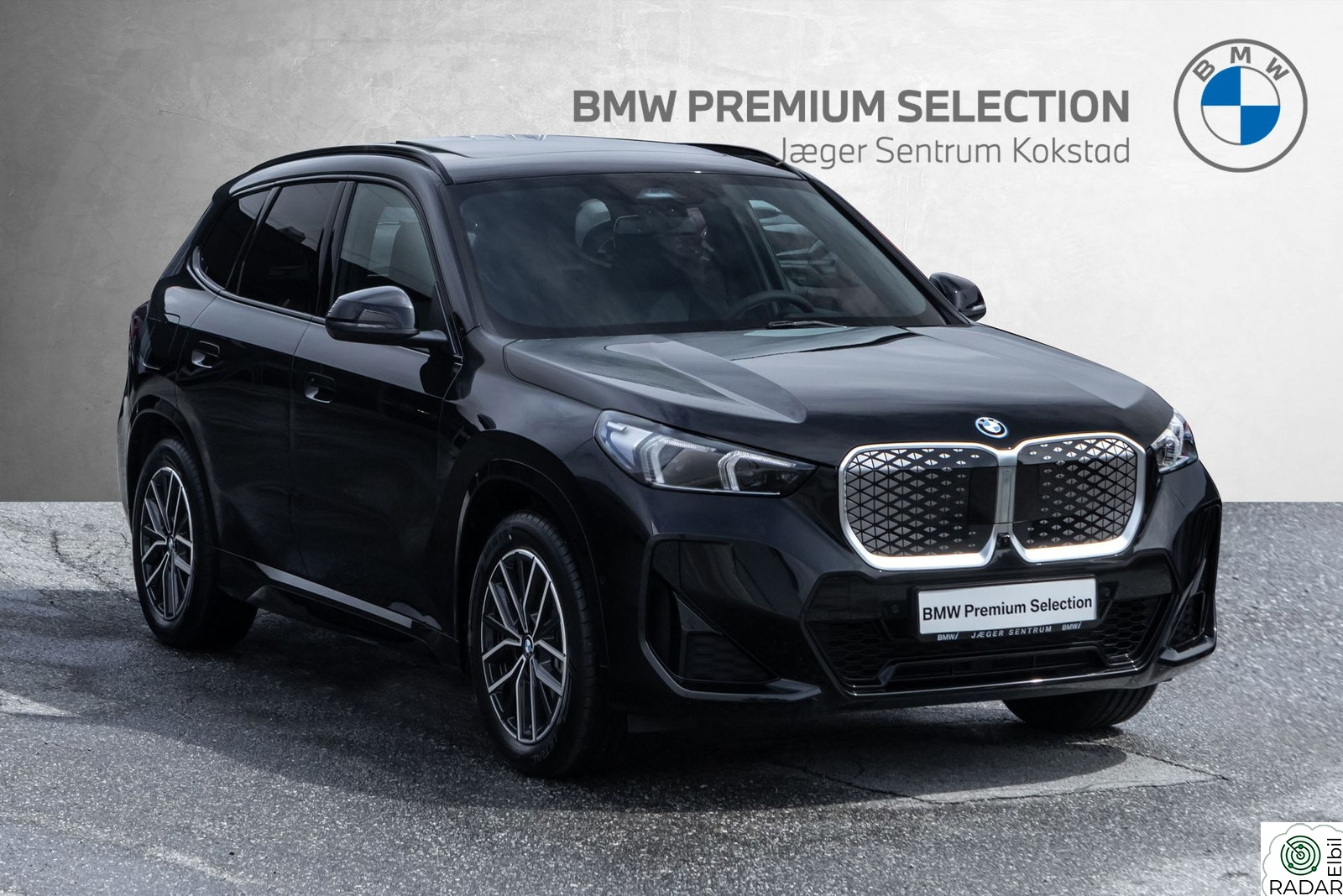 BMW iX1 xDrive30 xDrive30 H.feste Pano El.sete H/K HeadUP