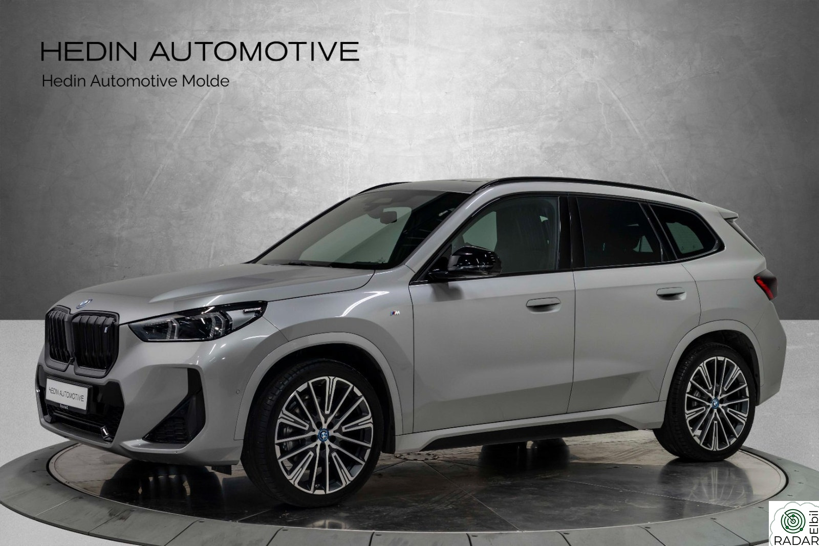 BMW iX1 xDrive30 xDrive30 Fully Charged, Panorama, Harman, Krok +++