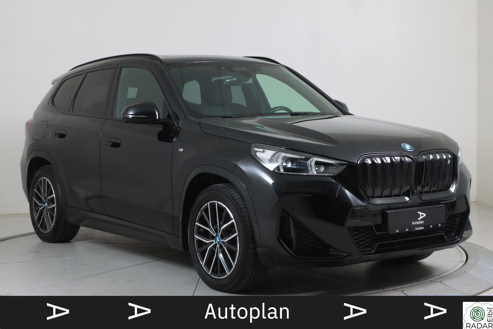 BMW iX1 xDrive30 xDrive30 Fully Charged Massasje/Krok/360º/Pano/H&K/HUD