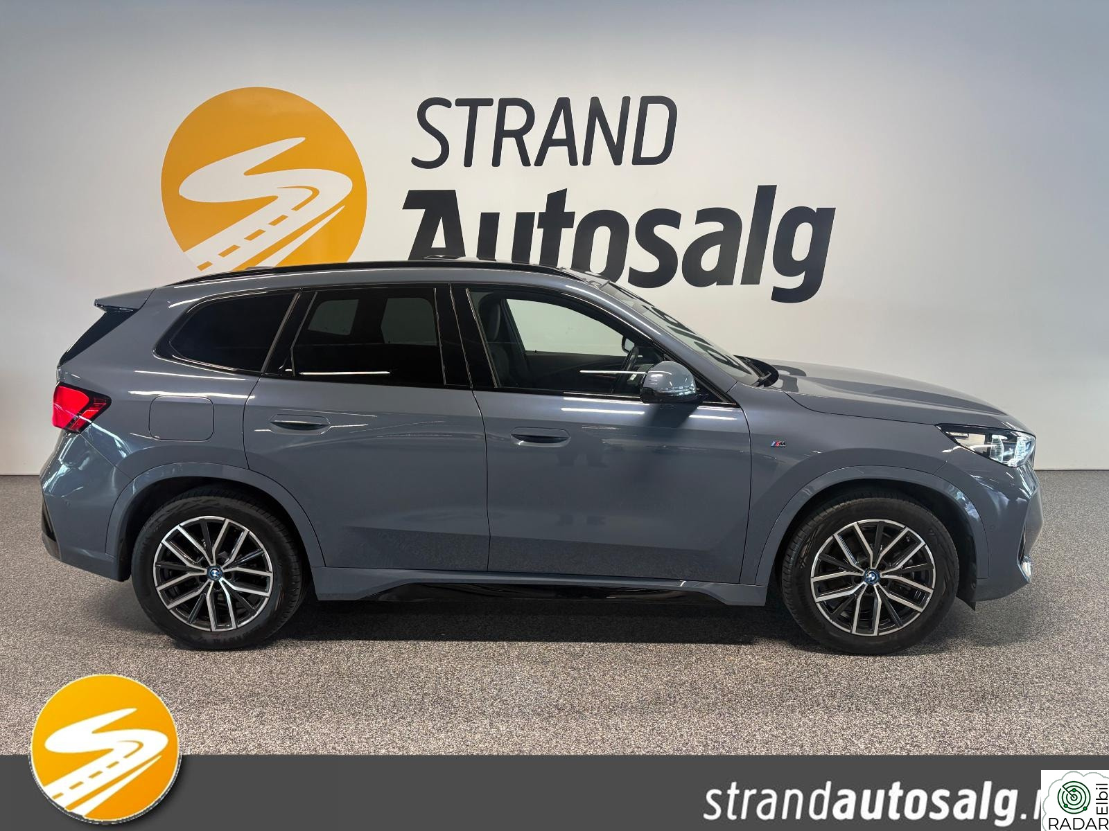 BMW iX1 xDrive30 xDrive30 M Sport SuperCharged Head up Krok H/K DAP Pano