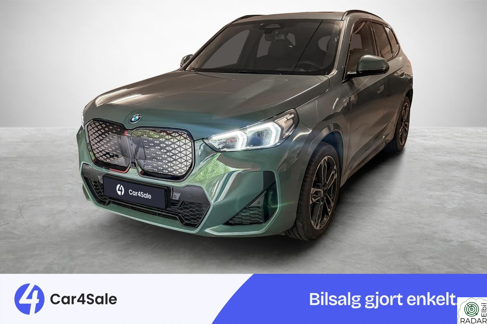 BMW iX1 xDrive30 xDrive30 M-Sport/ Brunt skinn / H&K / Pano / HUD / Krok