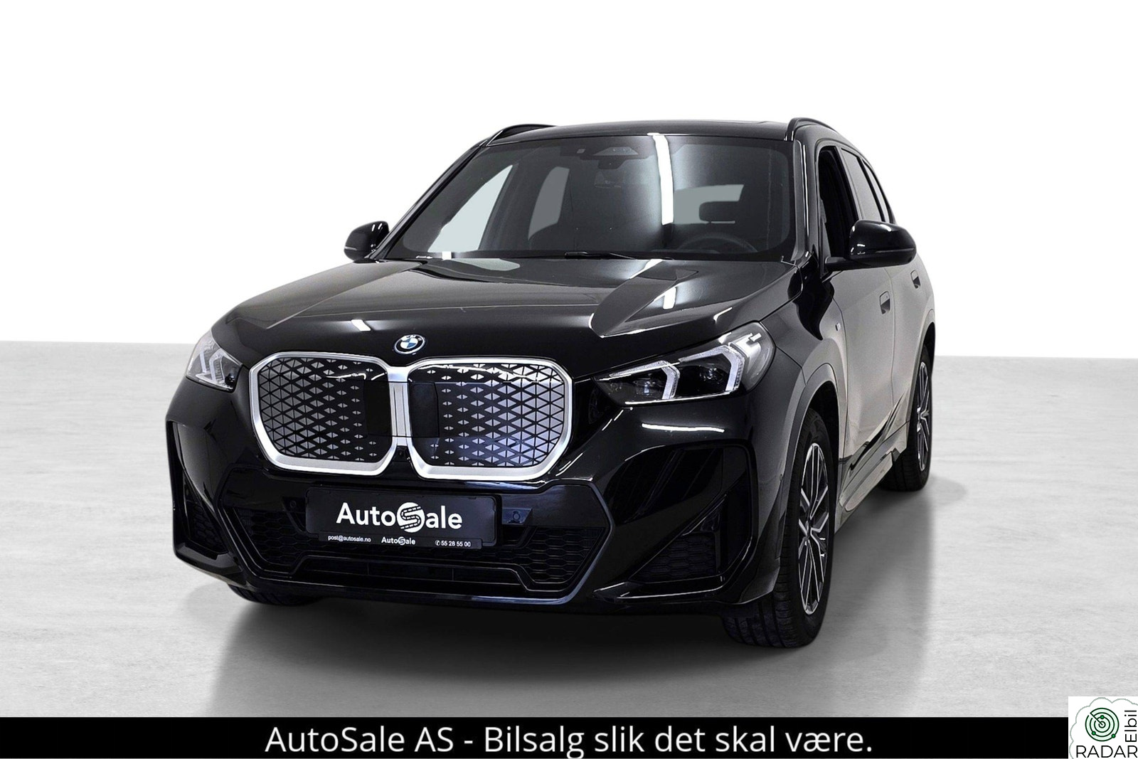 BMW iX1 xDrive30 Fully Charged M-Sport/Panorama/Head-Up/Krok/S+V