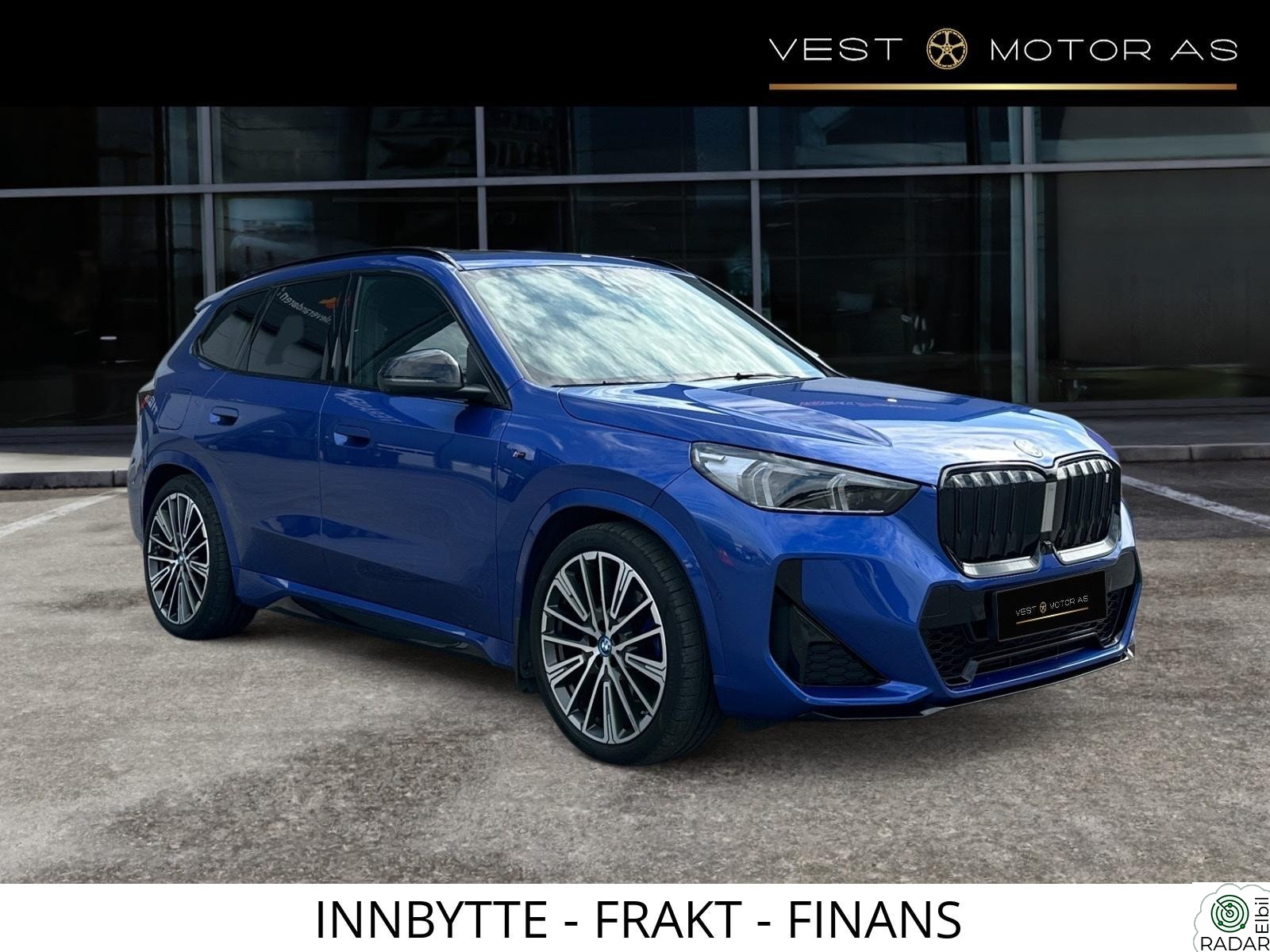 BMW iX1 xDrive30 xDrive30/ M-sport/ ACC/ Pano/ HUD/ Krok/ 360/ H/K/ EU29
