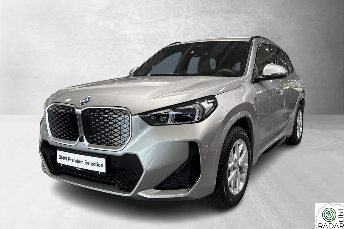 BMW iX1 xDrive30 M-sport, Head up, Harman,