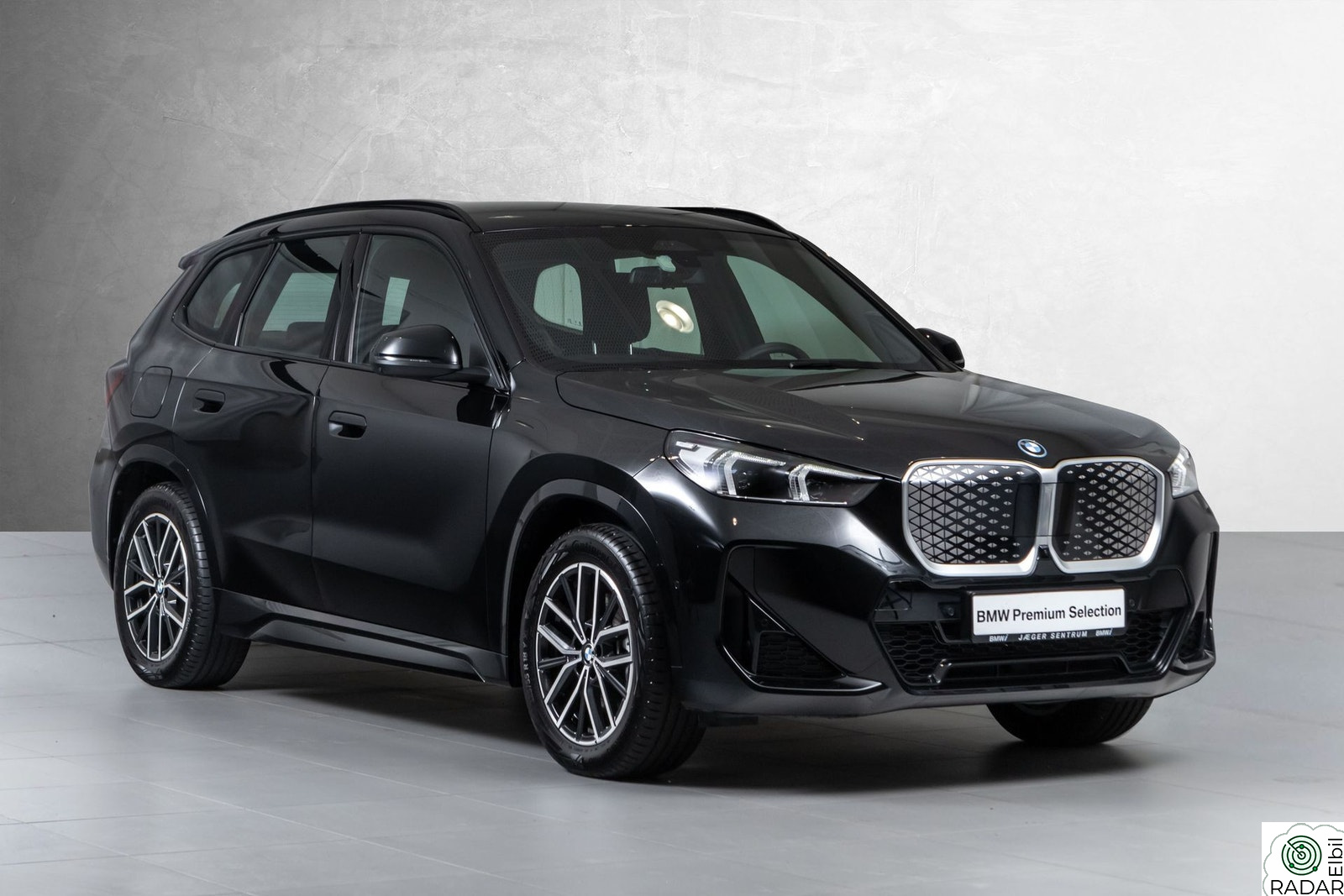 BMW iX1 xDrive30 FullyCharged-M Sport-Krok-Harman/Kardon