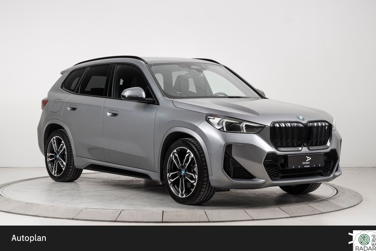 BMW iX1 xDrive30 xDrive30 Fully Charged | M-Sport/ACC/Krok/H&K/360°/Pano