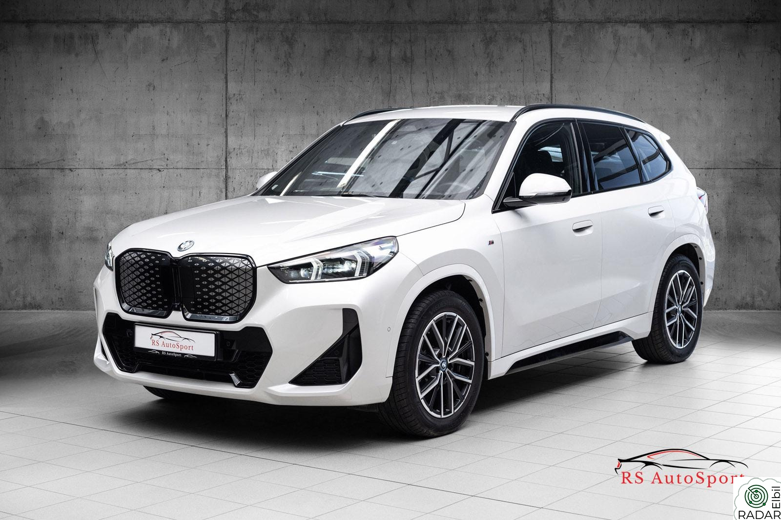 BMW iX1 xDrive30 XDRIVE30 M-SPORT FULLY CHARGED HUD KROK H/K ACC++