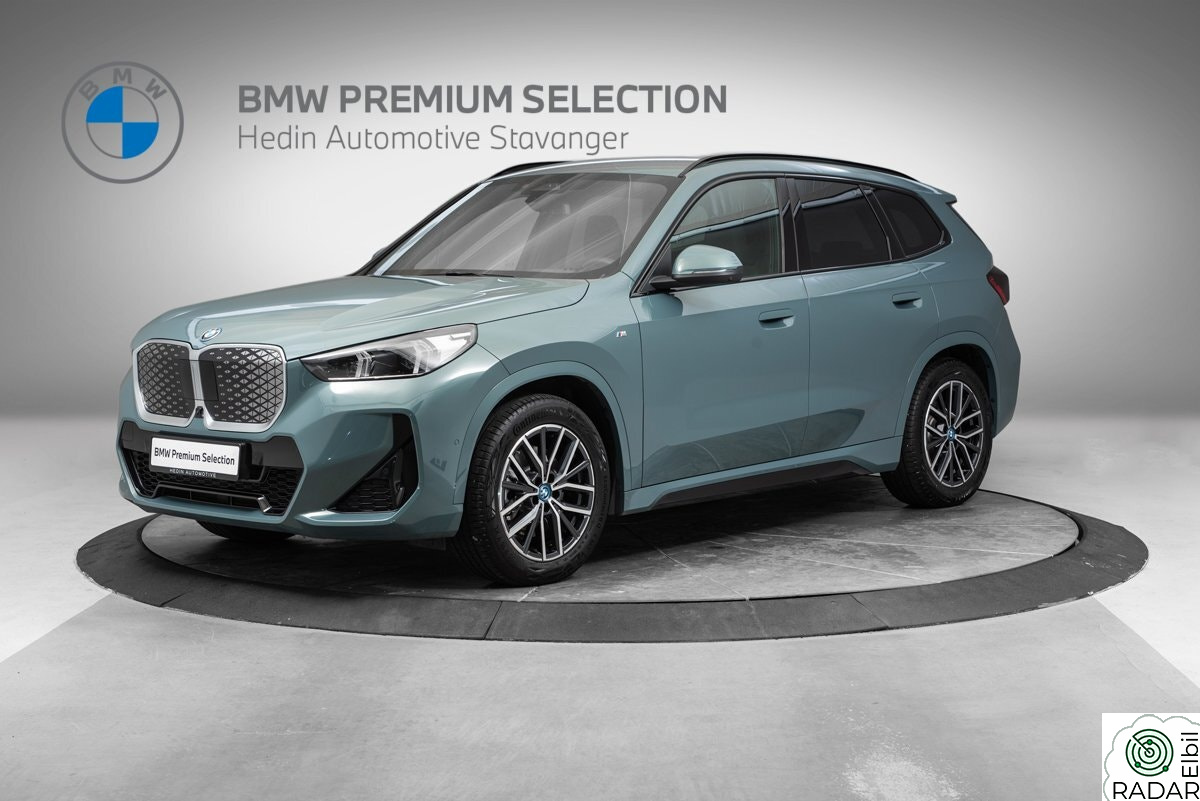 BMW iX1 xDrive30 xDrive30 Fully Charged Premium E. (K)