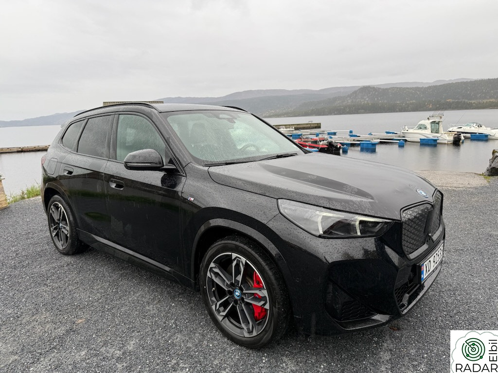 BMW iX1 xDrive30 xDrive30 Supercharged Premium E. (K)