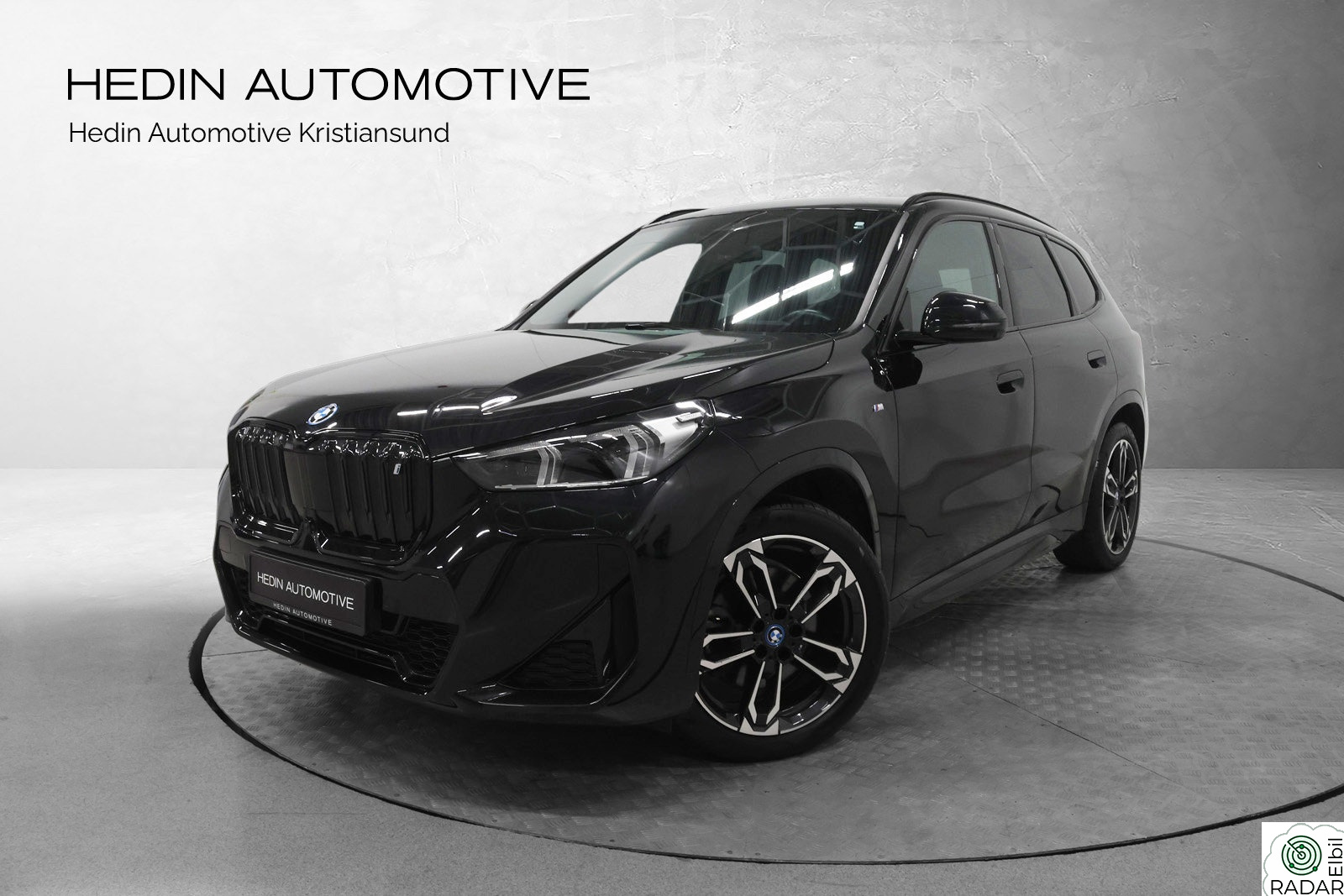 BMW iX1 xDrive30 xDrive30 Fully Charged /Panorama/Harman/Skinn/El stoler