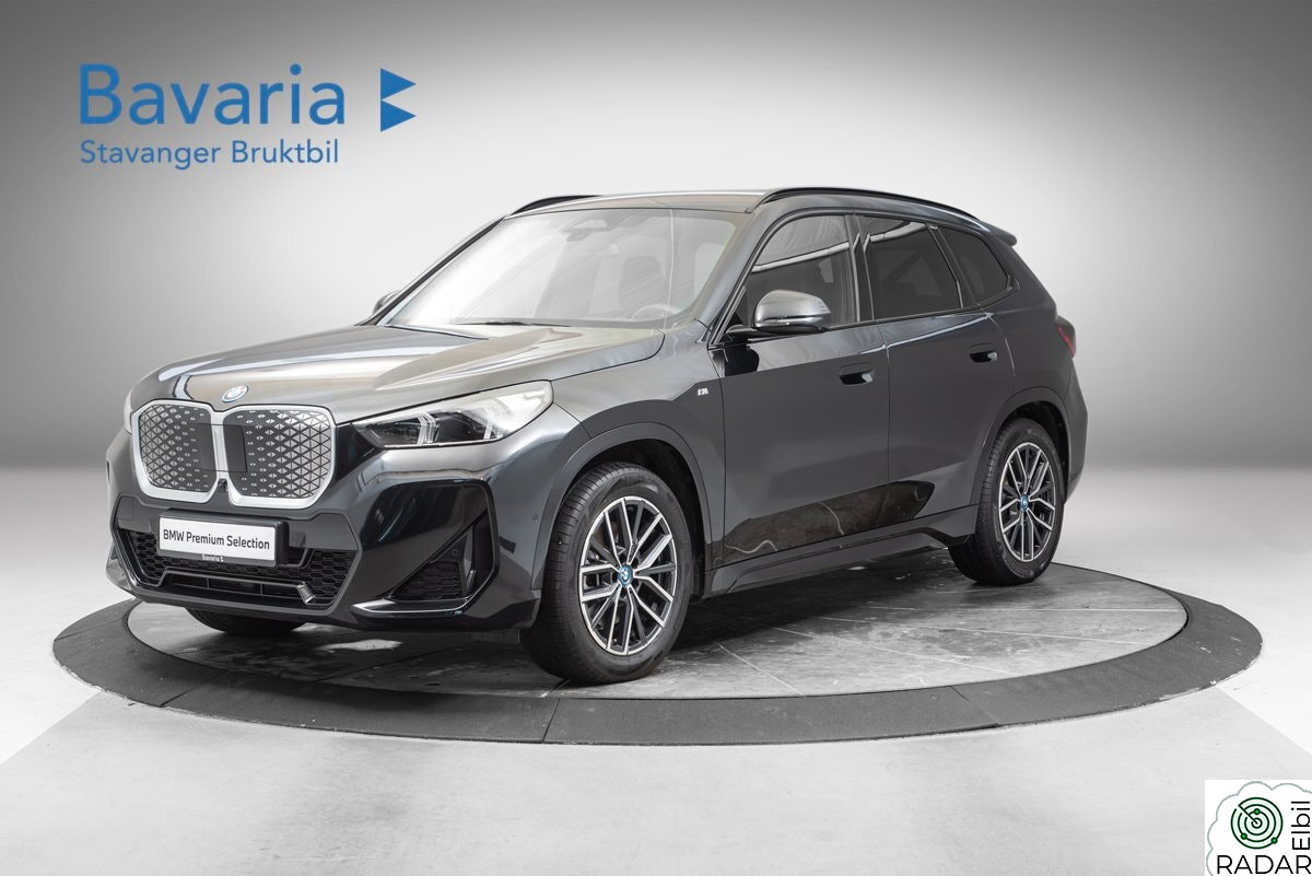 BMW iX1 xDrive30 xDrive30 Fully Charged Premium E. (K)