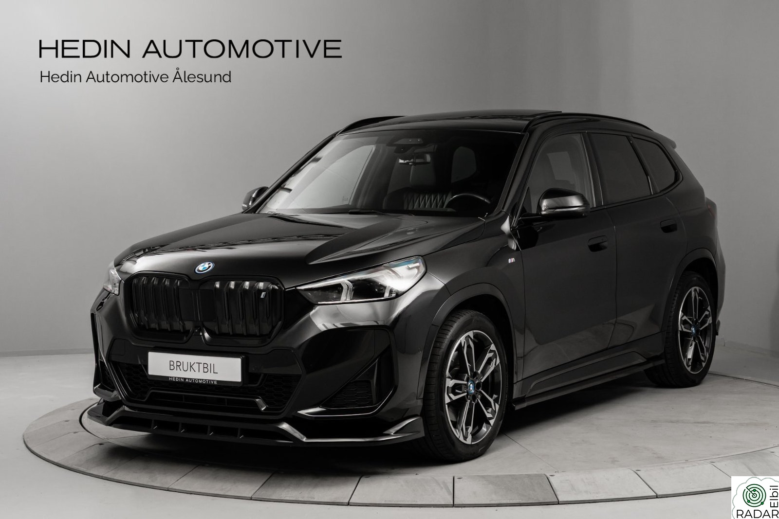BMW iX1 xDrive30 xDrive30/FullyCharged/Styling/Harman/Pano