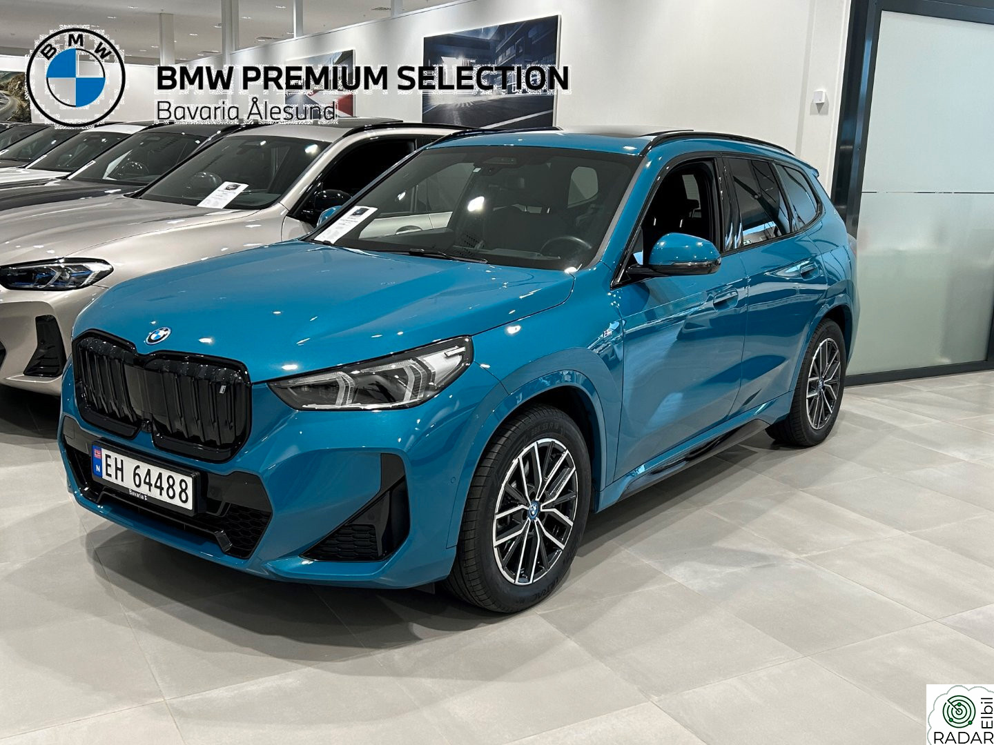 BMW iX1 xDrive30 xDrive30 /HarmanKardon/Panorama/El.seter/M-sport pakke/