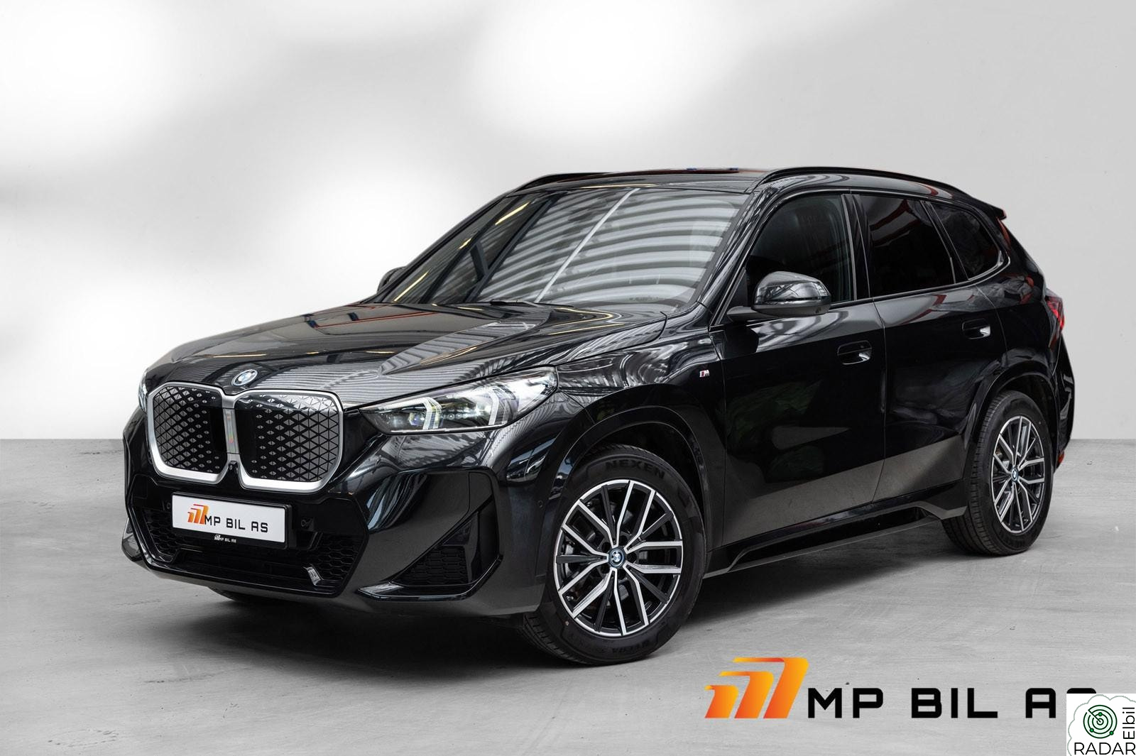 BMW iX1 xDrive30 xDrive30 | M Sport | HUD | Harman Kardon | Krok | Led