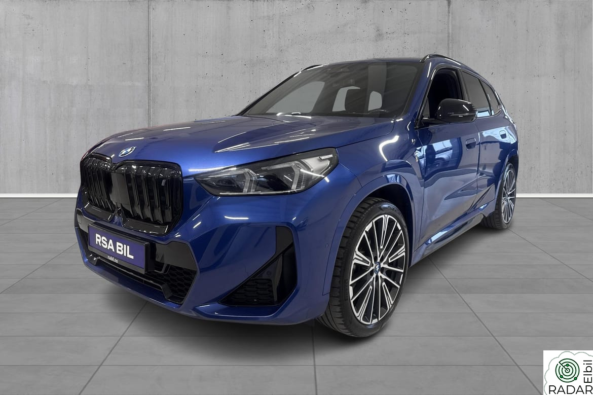 BMW iX1 xDrive30 M-Sport, Harman kardon, 360 kamera, Hengerfeste