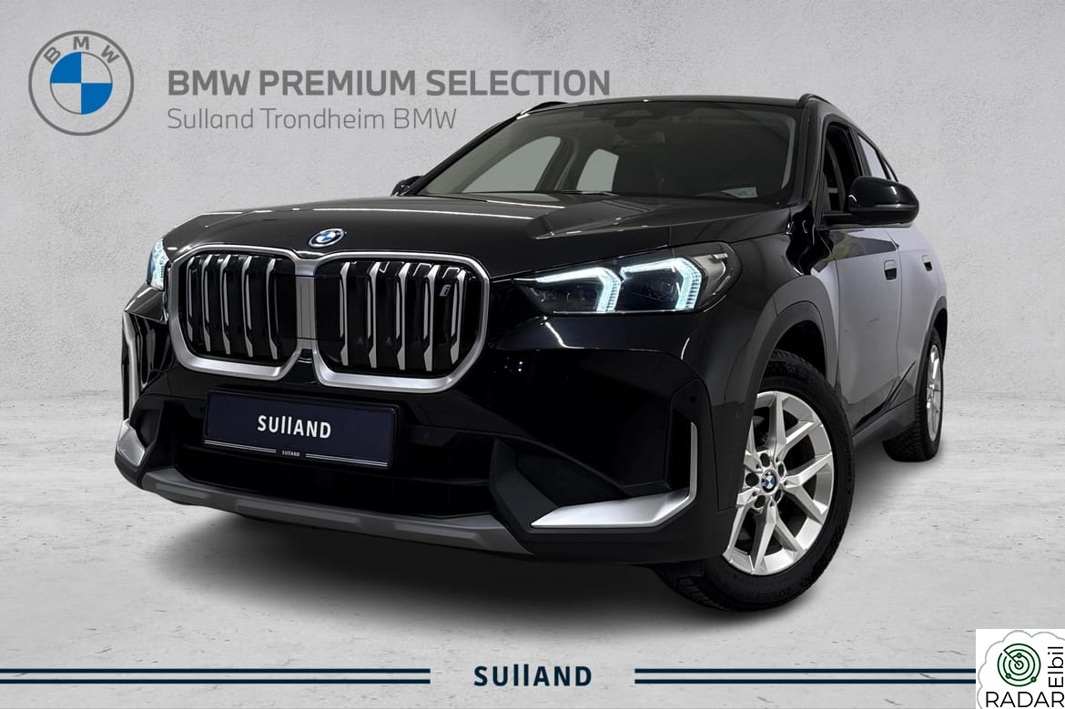 BMW iX1 xDrive30 iX1 xDrive30 Hengerfeste / Adaptive LED / BSI