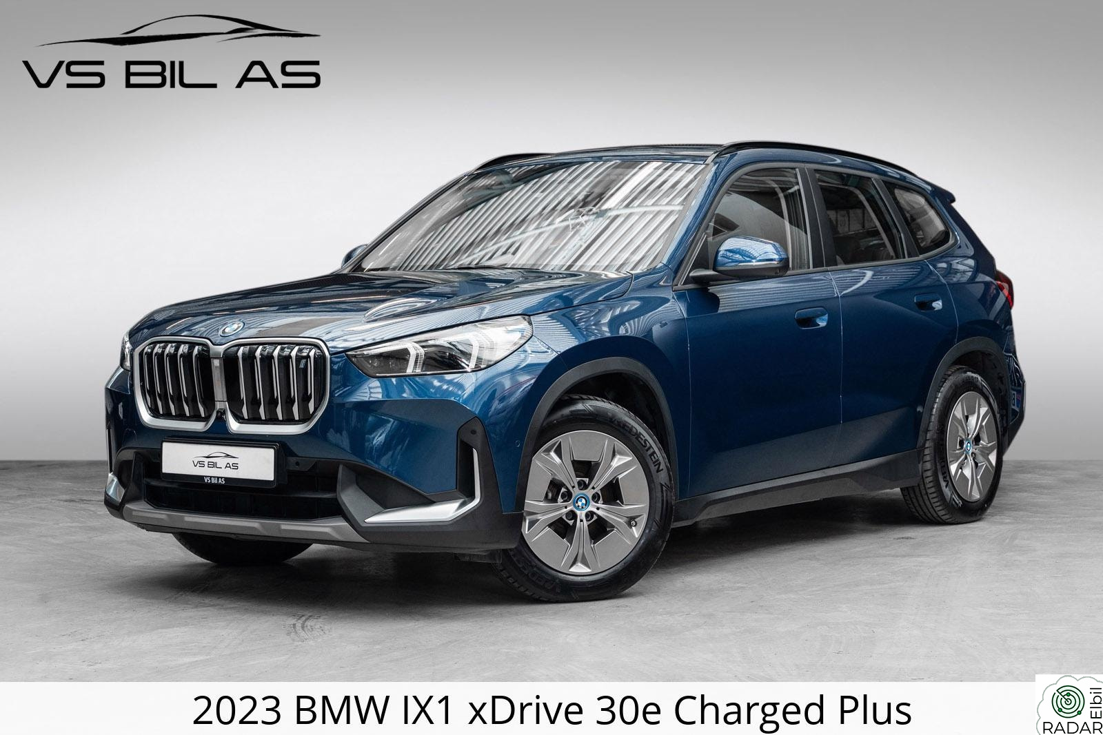 BMW iX1 xDrive30 xDrive30 Charged Plus/360/Navi/Iconic/H&K/HUD/Krok/+S+V