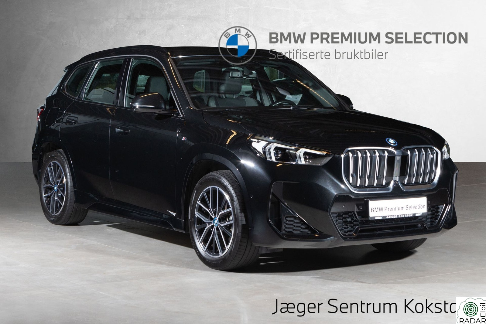 BMW iX1 xDrive30 BMW iX1 xDrive30 M-Sport HeadUP H/K DAB+ Hengerfeste