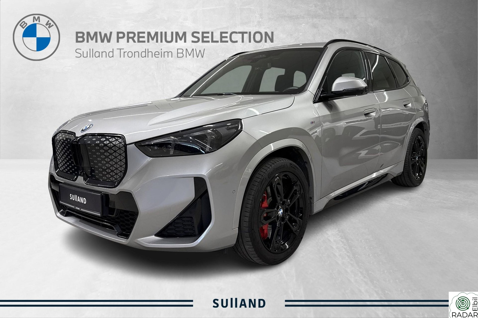 BMW iX1 xDrive30 M-sport pro / Adaptiv M-Chassi / Harman / HUD