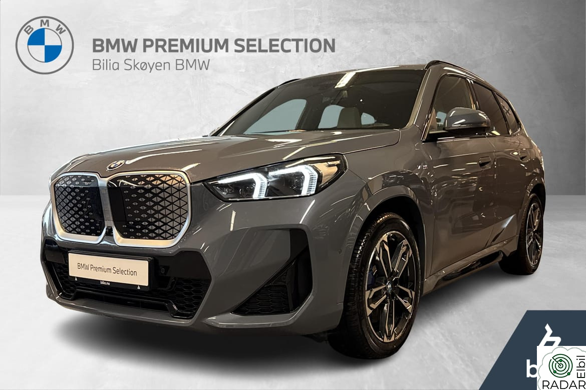 BMW iX1 xDrive30 xDrive30 Fully Charged, Krok, H&K, Skinn, Adpt.cruise