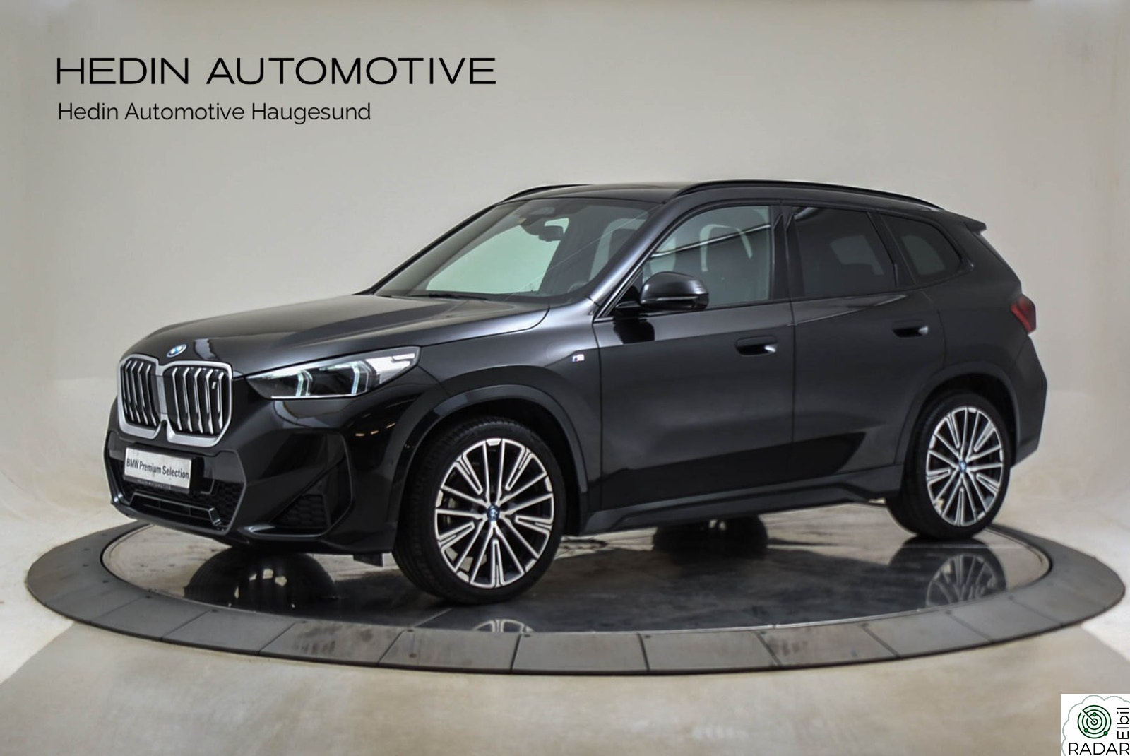 BMW iX1 xDrive30 xDrive30 Fully Charged, 20", Panorama,Massasje,Krok,H&K