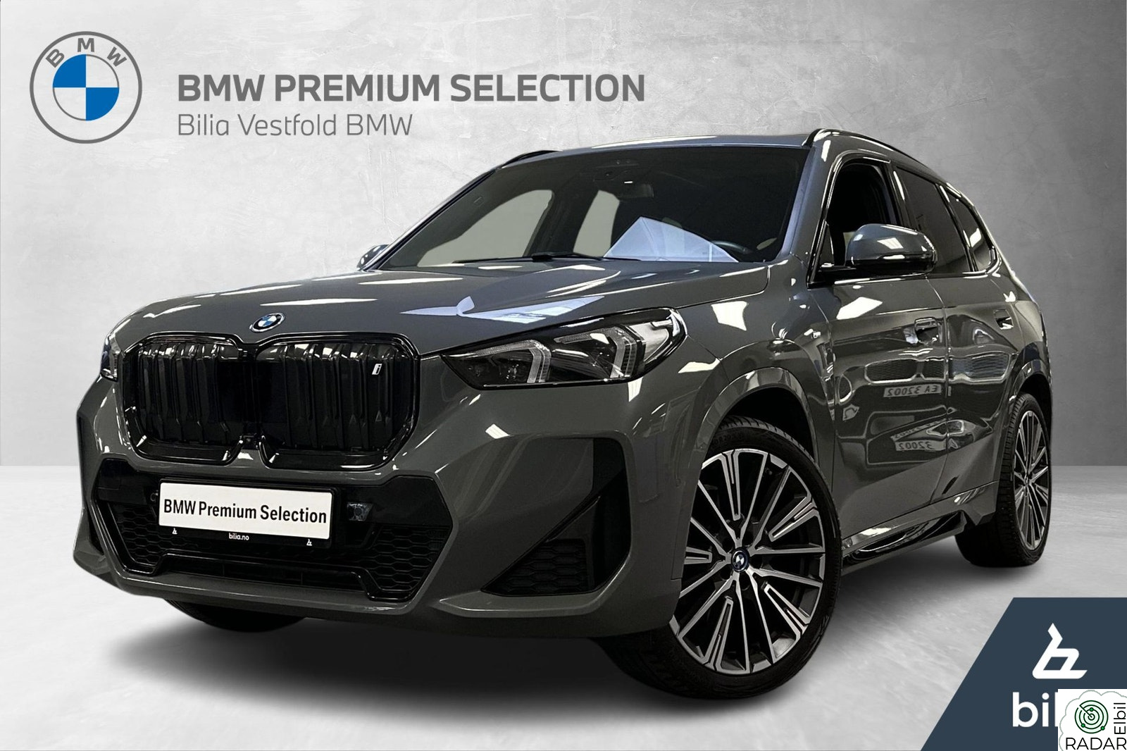 BMW iX1 xDrive30 xDrive30e Fully Charged, Pano, 20", H/K, HUD, Massasje+