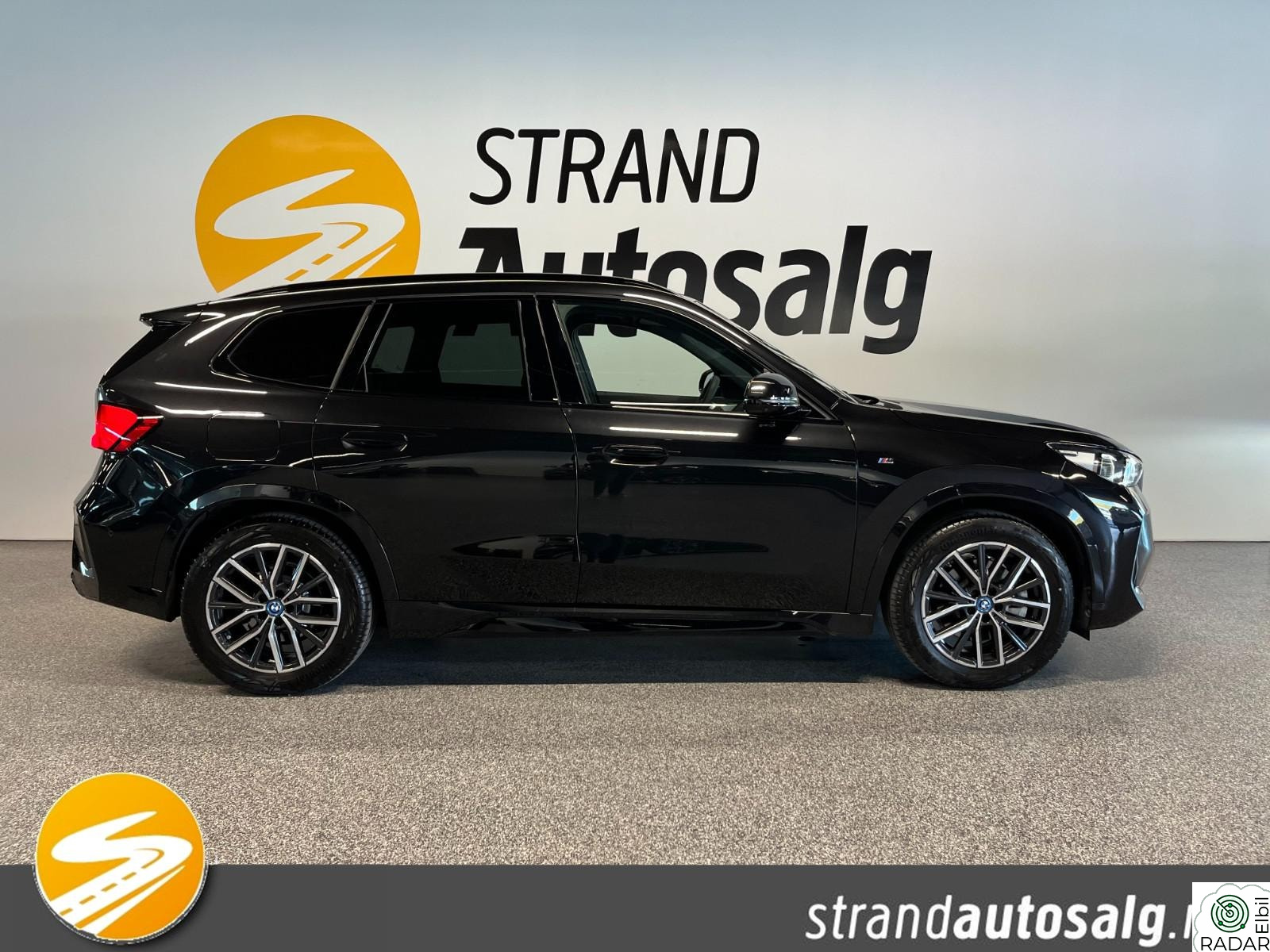 BMW iX1 xDrive30 xDrive30 Fully Charged M-Sport Norsk Krok HUD ACC H/K