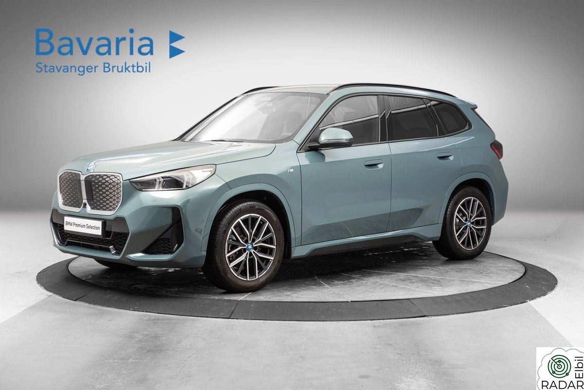 BMW iX1 xDrive30 xDrive30 Fully Charged M-Sport Harman Kardon El Krok ++
