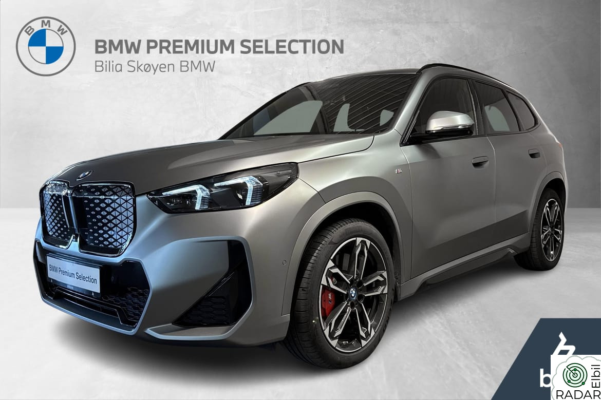 BMW iX1 xDrive30 xDrive30, Fully Charged, M-Sport Pro, Panorama, H/K