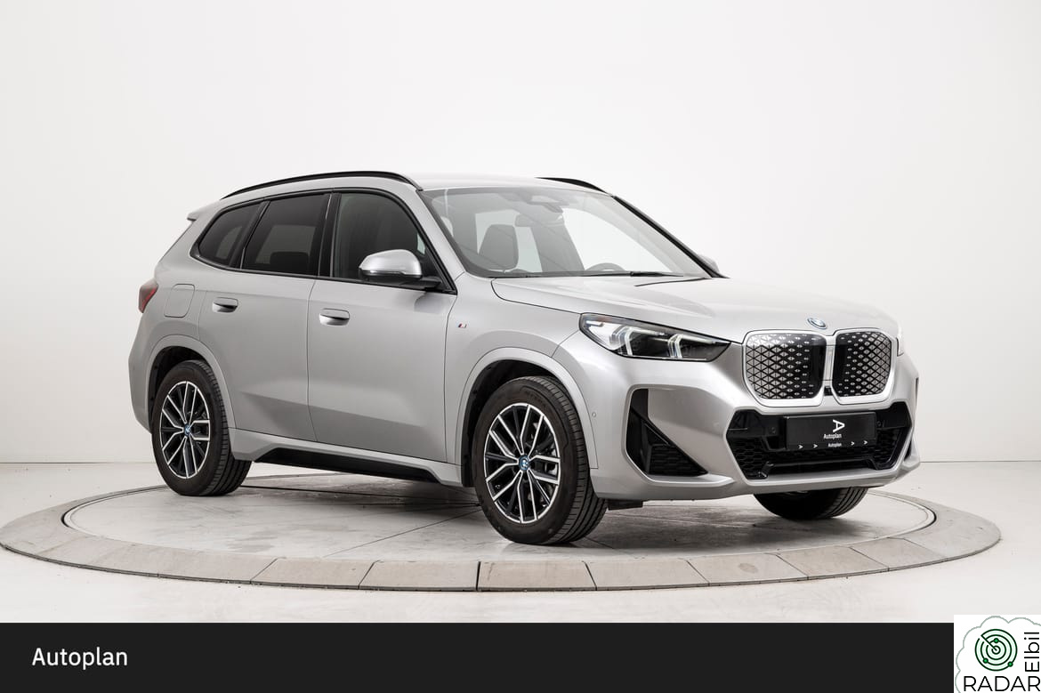 BMW iX1 xDrive30 xDrive30 Fully Charged Premium MSport ACC/H&K/Krok/360