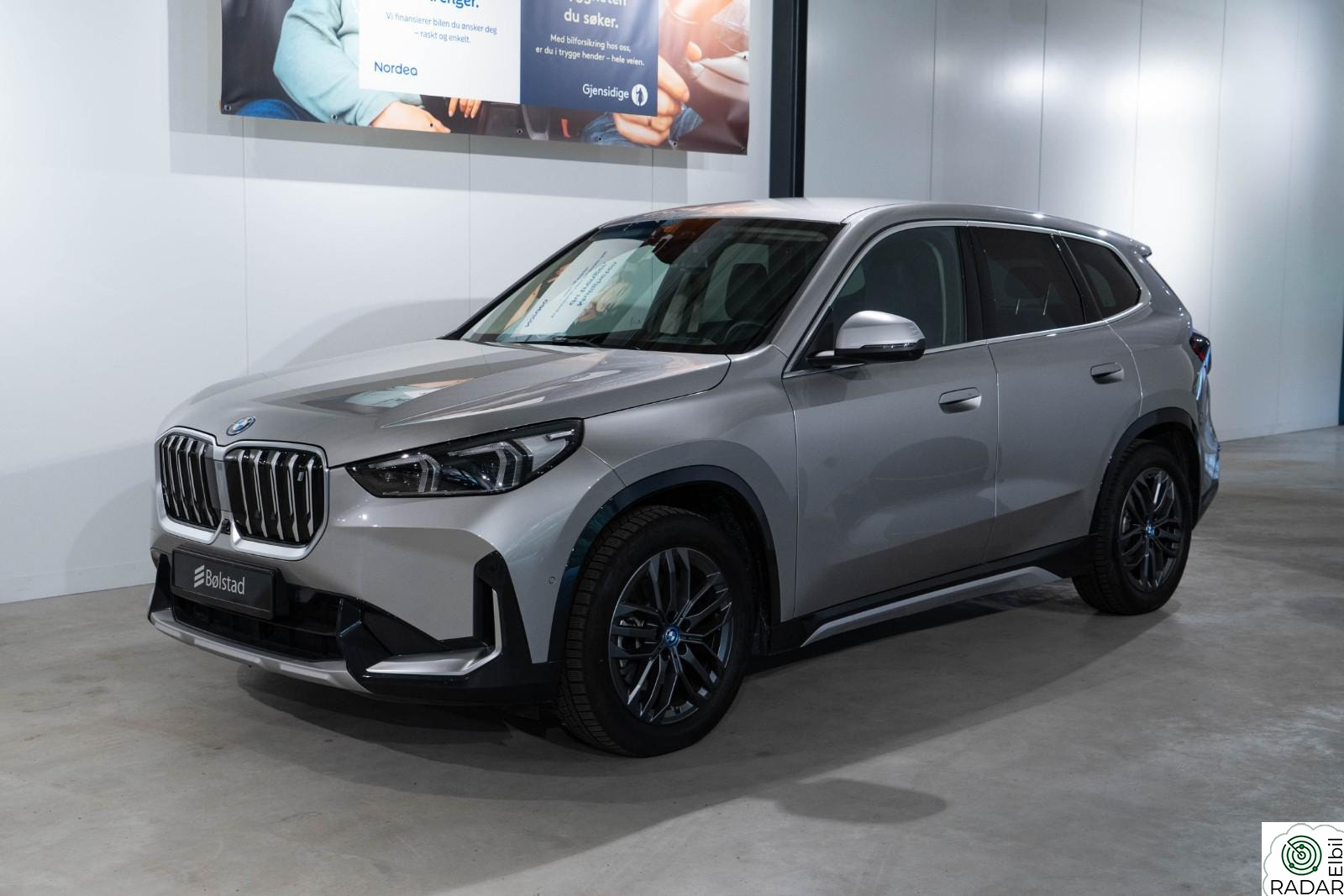 BMW iX1 xDrive30 xDrive30 X-Line