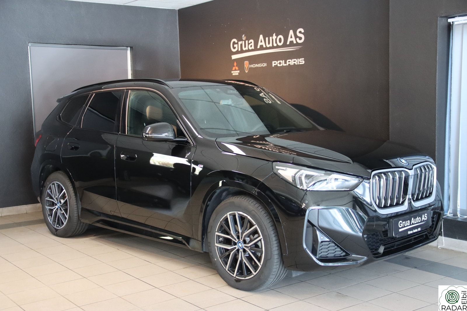 BMW iX1 xDrive30 xDrive30 Fully Charged ,H&K,Hud,Krok,BSI