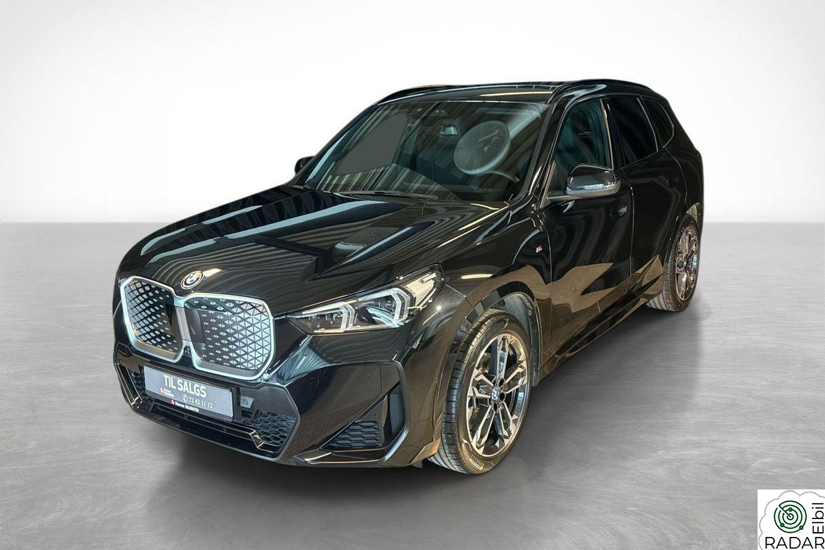 BMW iX1 xDrive30 Fully Charged/M-sport/ACC/El.sete m/massasje