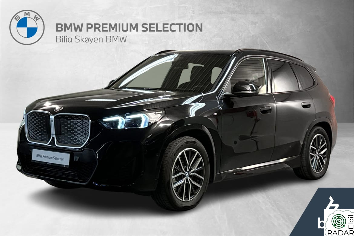 BMW iX1 xDrive30 xDrive30 Fully Charged, Krok, H&K, Ad.cruise, el.seter