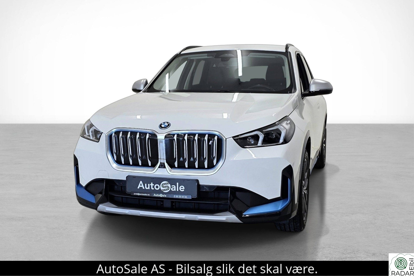BMW iX1 xDrive30 Fully Charged/Luxury Line/Krok/El-seter/HUD/ACC/18"+18"