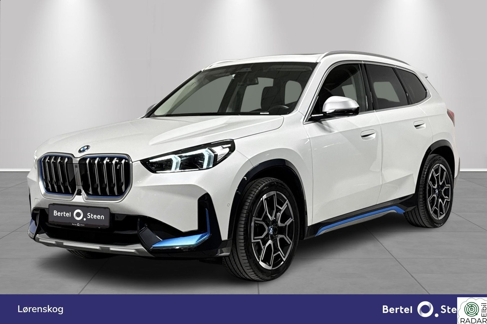 BMW iX1 xDrive30 xDrive30 X-Line | Harman/Kardon | Panorama | HeadUp