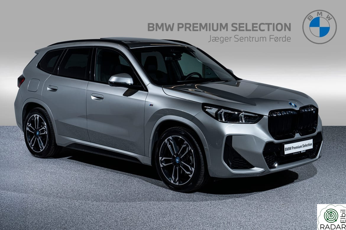 BMW iX1 xDrive30 xDrive 30 Fully Charged LAV Km!/M-Sport/Pano./H&K+++