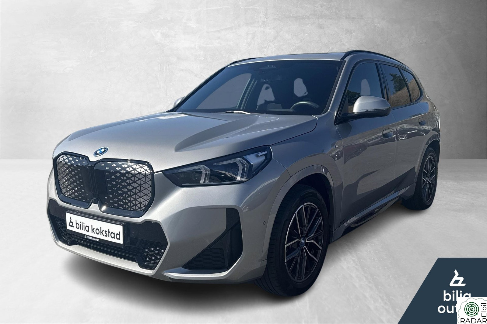BMW iX1 xDrive30 M-Sport/ACC/Harman Kardon/Krok/HUD/S+V