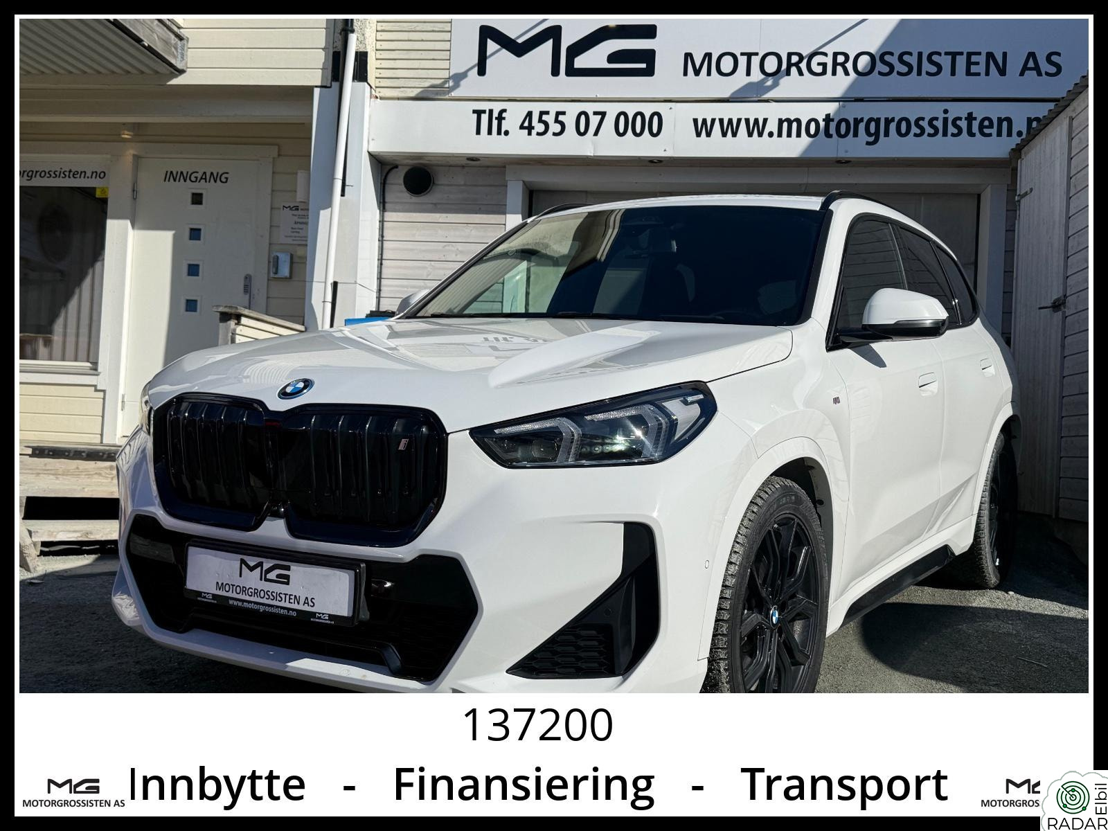 BMW iX1 xDrive30 xDrive30 Fully Charged Msport-Krok-Headup-Pano ++++