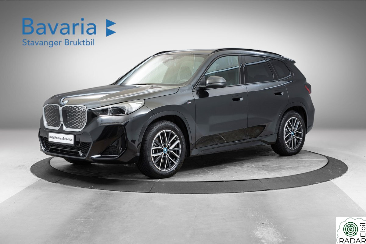 BMW iX1 xDrive30 xDrive30 Fully Charged Premium E. (K)