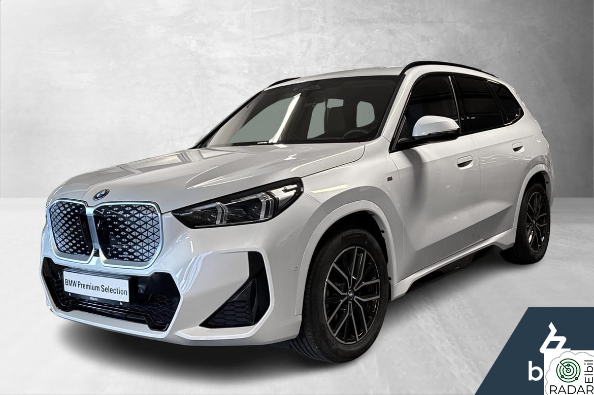 BMW iX1 xDrive30 xDrive30 Fully Charged M-Sport, Hengerfeste, H/K