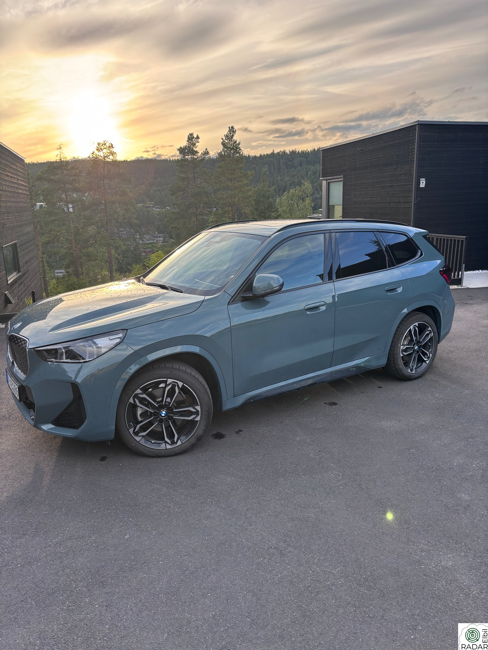 BMW iX1 xDrive30 xDrive30 M Sport