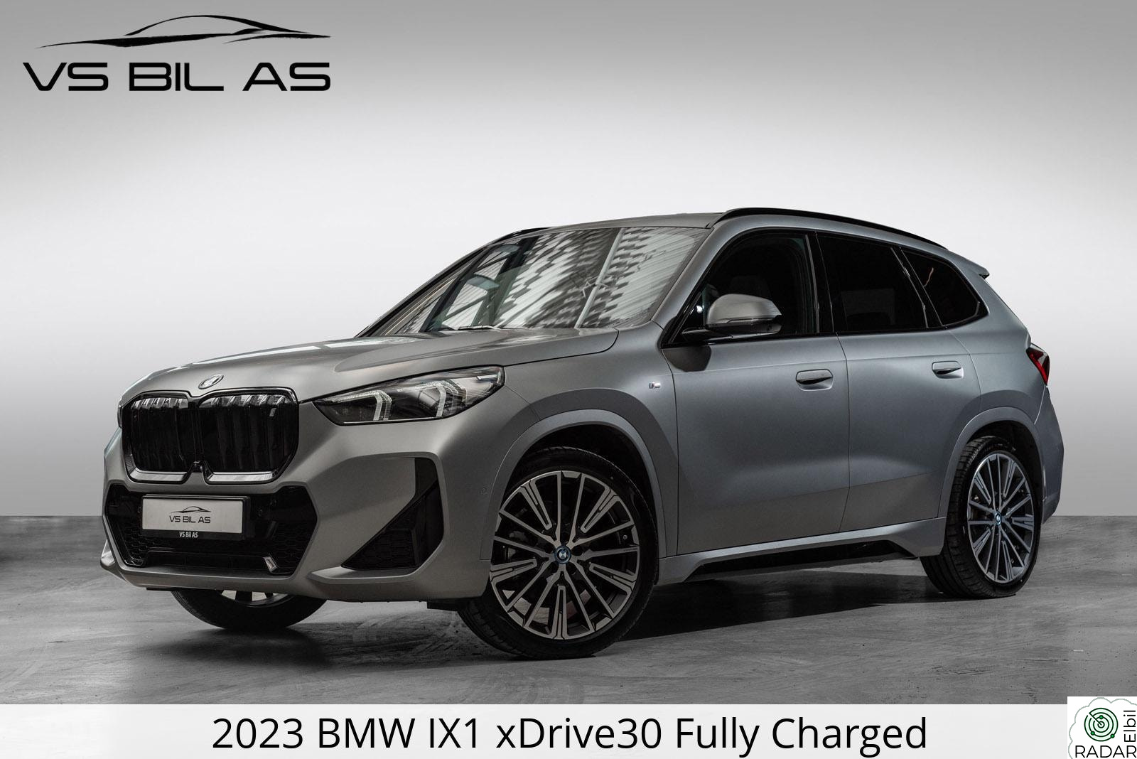 BMW iX1 xDrive30 xDrive30/M-sport/HUD/H&K/HF/Skinn/Pano/V.ratt/C.Access