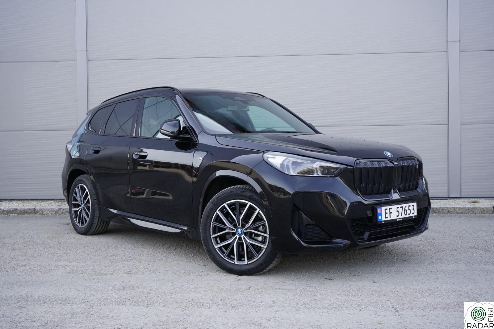 BMW iX1 xDrive30 xDrive30 Fully Charged, M-Sport, ACC, H&K, HUD, Krok ++