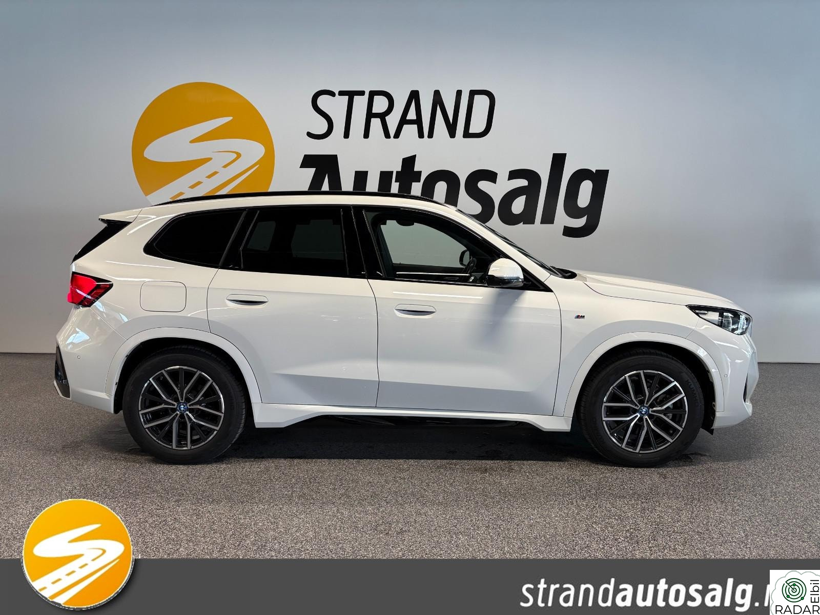 BMW iX1 xDrive30 xDrive30 Fully Charged M-Sport Krok LED Harman/Kardon +