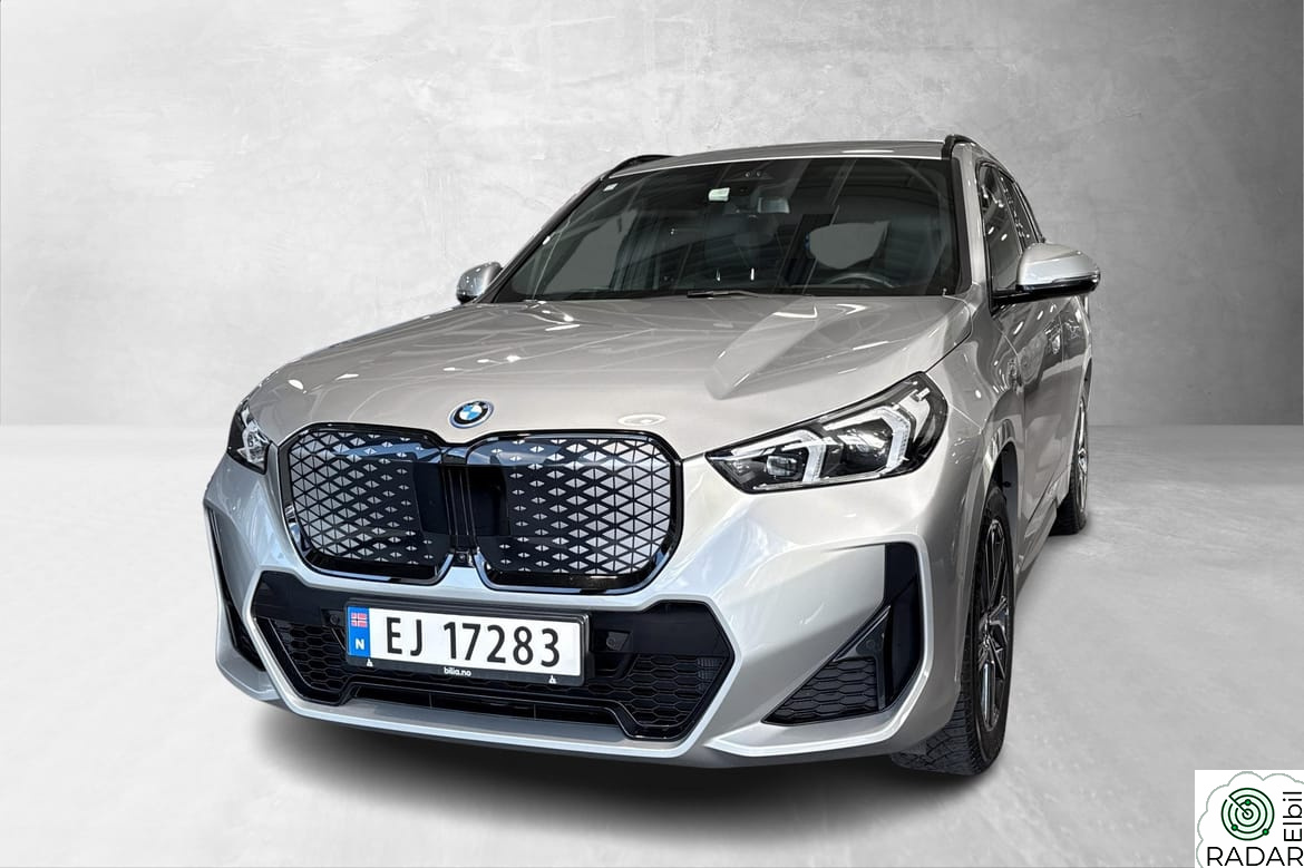 BMW iX1 xDrive30 xDrive30, M-Sport, Head-Up, H/K