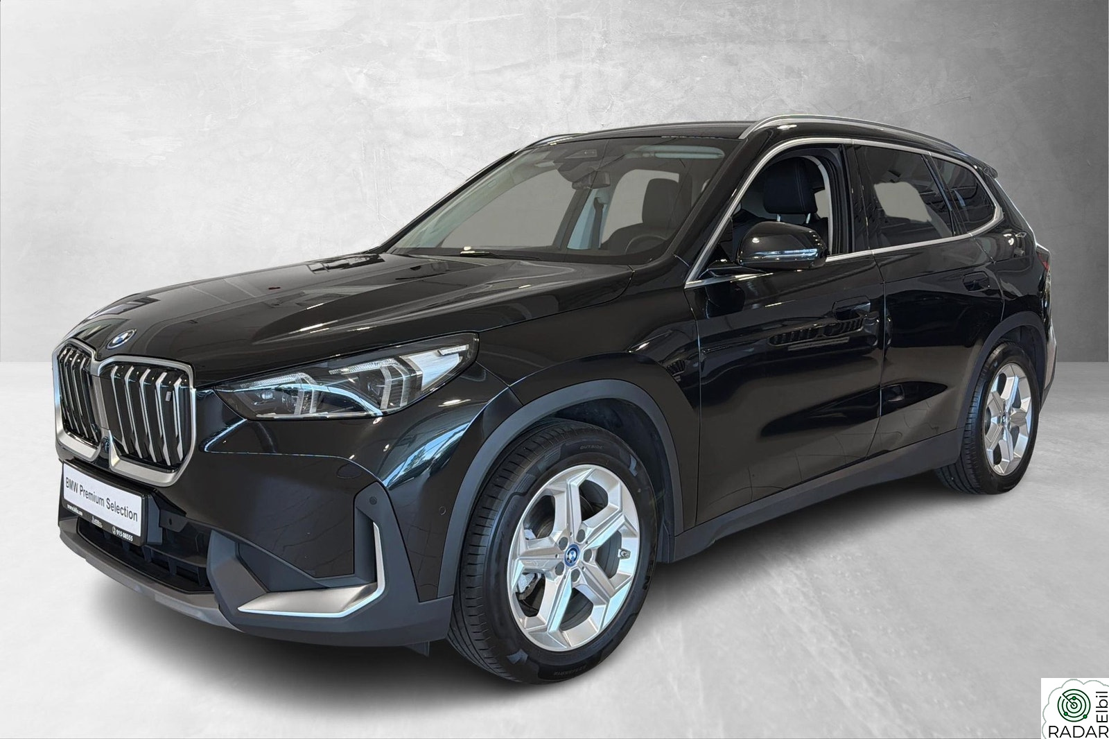 BMW iX1 xDrive30 xDrive30 Krok Comfacc Harman Adled 360 kamera